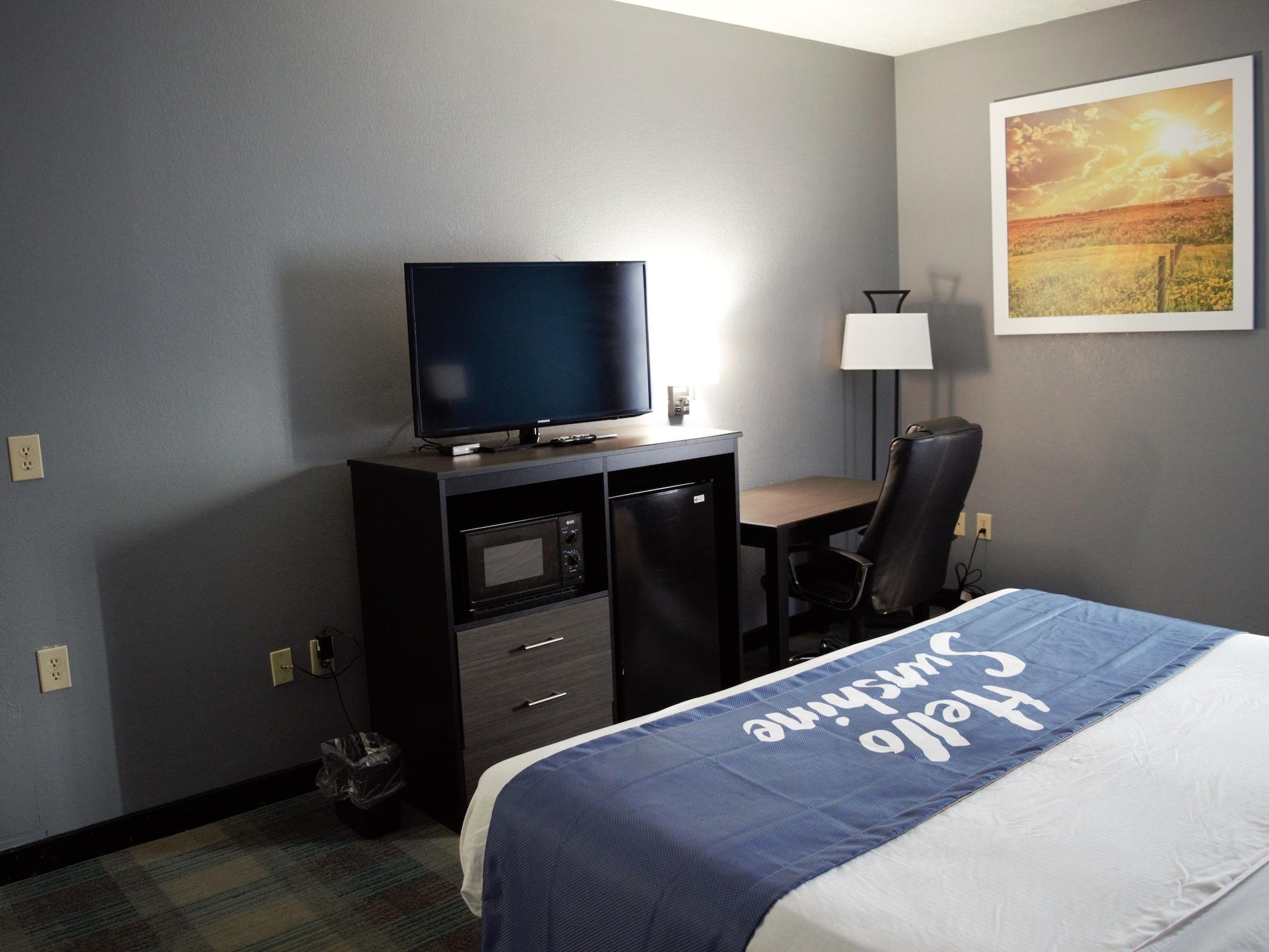 Days Inn By Wyndham Montgomery Luaran gambar
