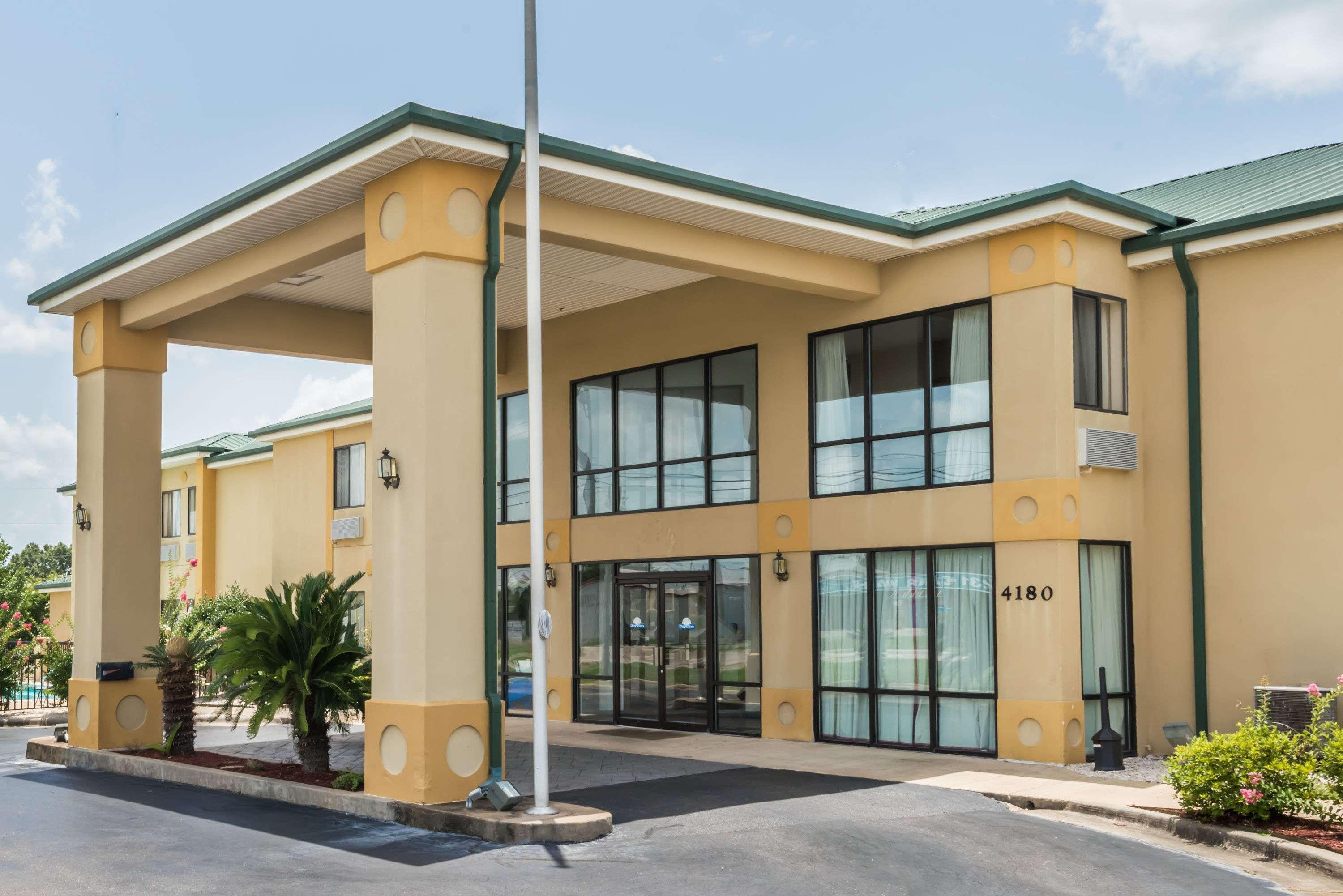 Days Inn By Wyndham Montgomery Luaran gambar