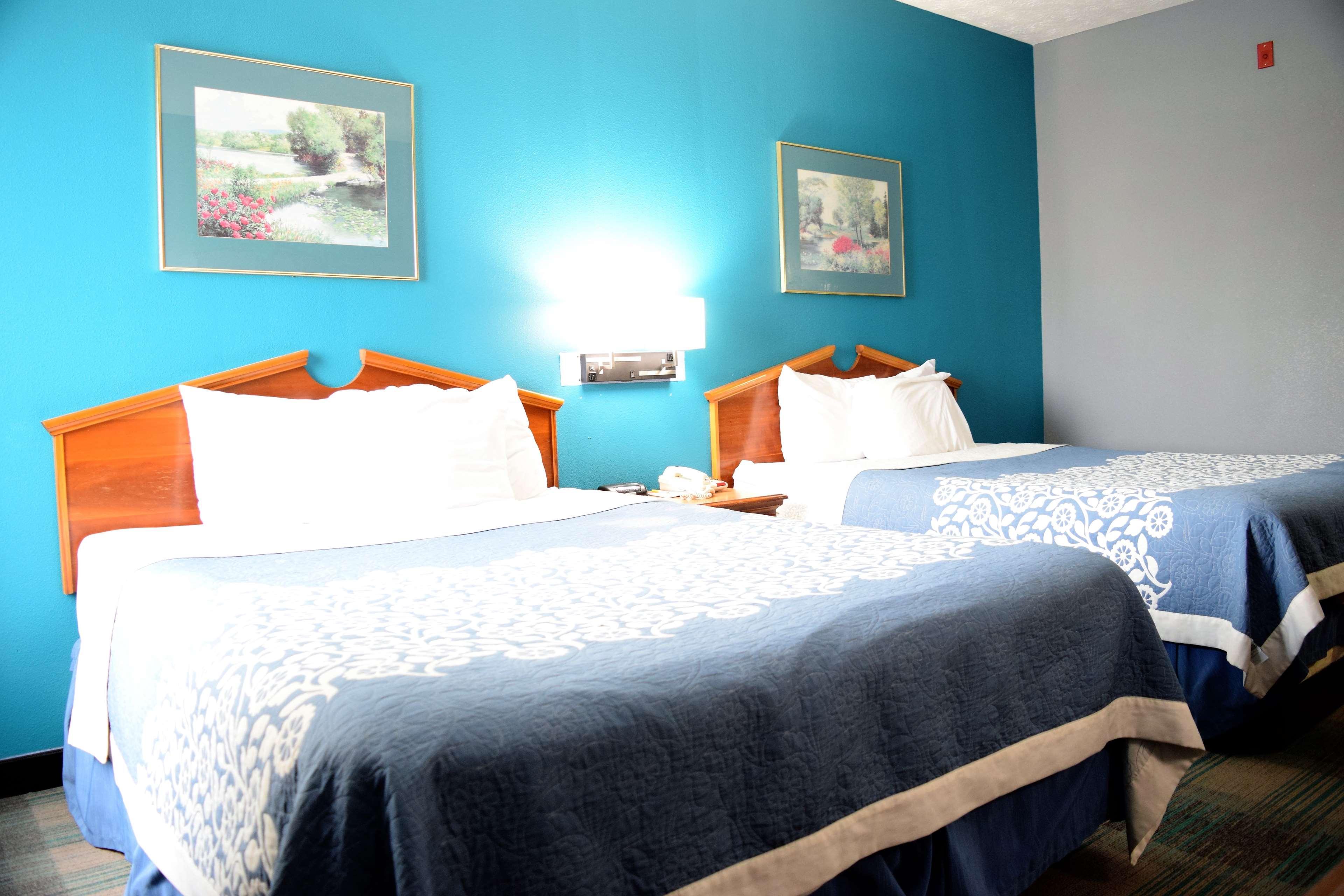 Days Inn By Wyndham Montgomery Luaran gambar