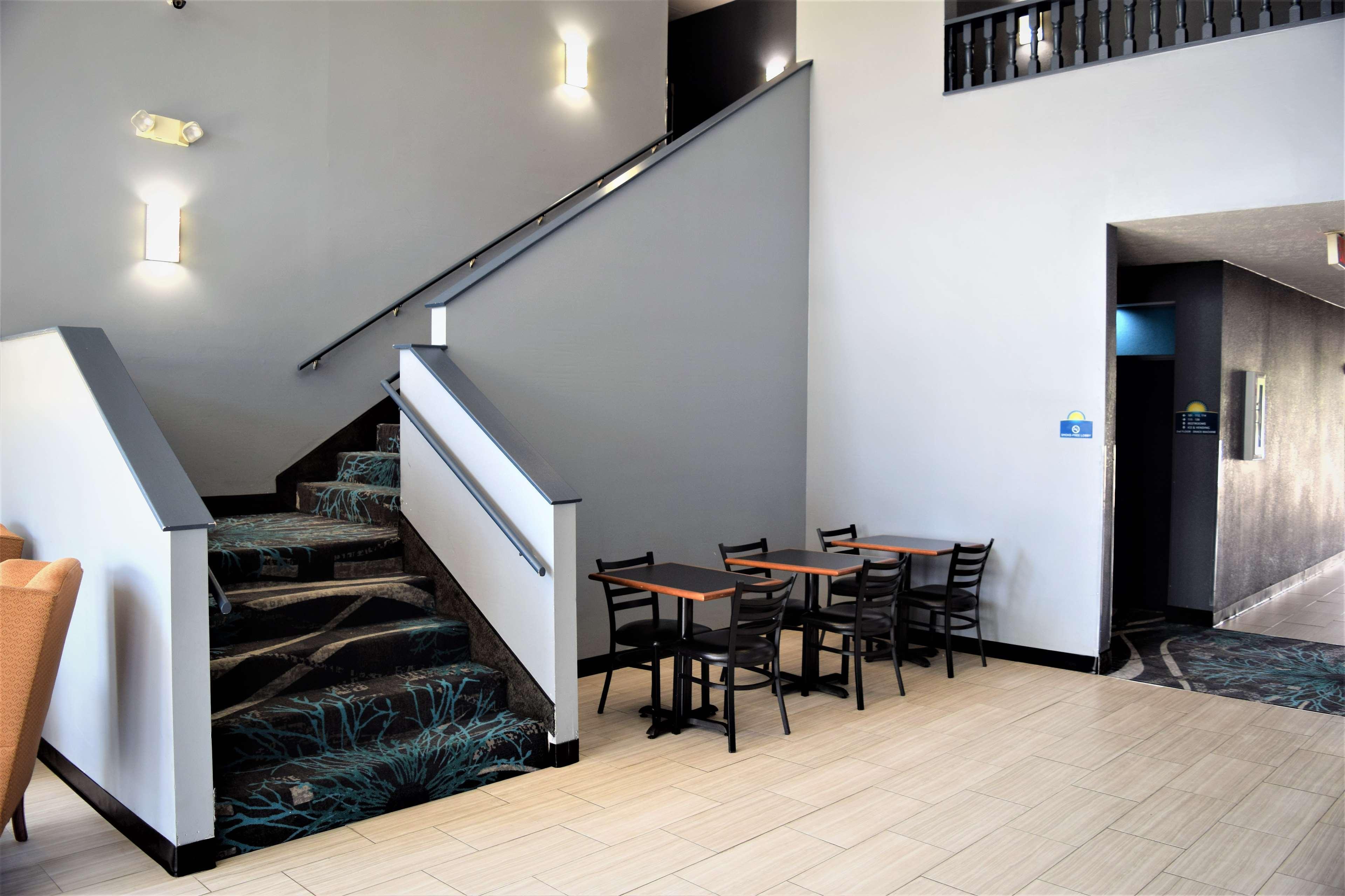 Days Inn By Wyndham Montgomery Luaran gambar