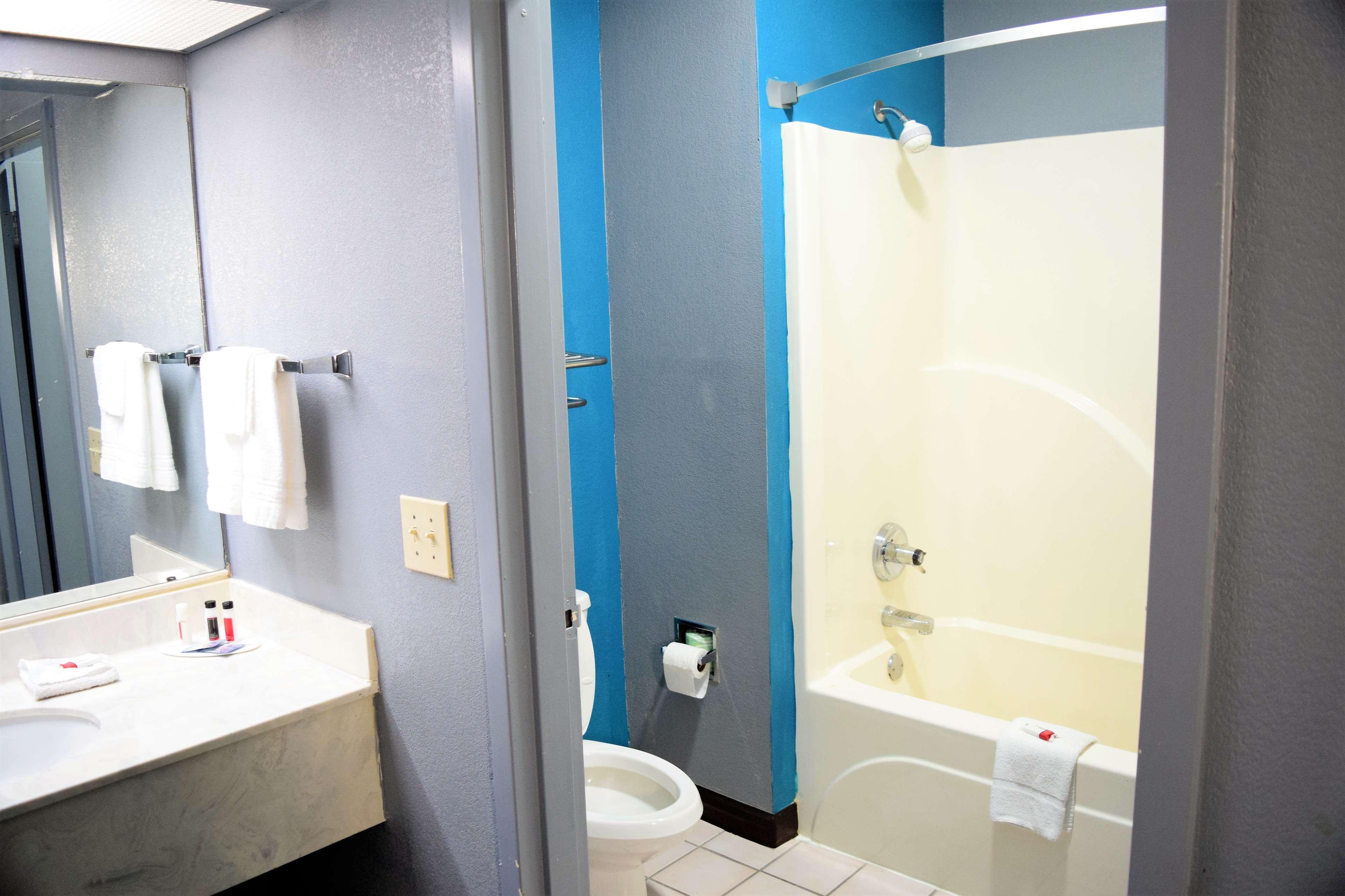 Days Inn By Wyndham Montgomery Luaran gambar