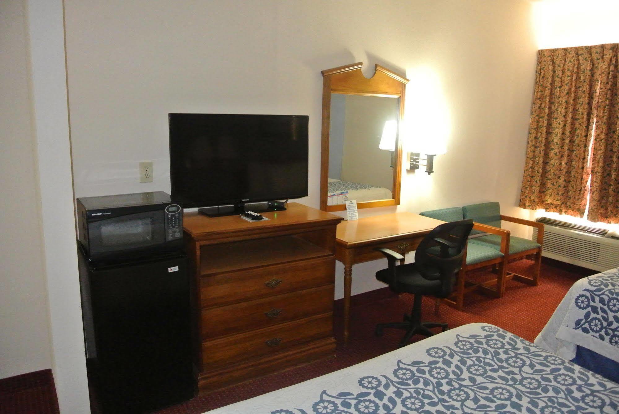 Days Inn By Wyndham Montgomery Luaran gambar