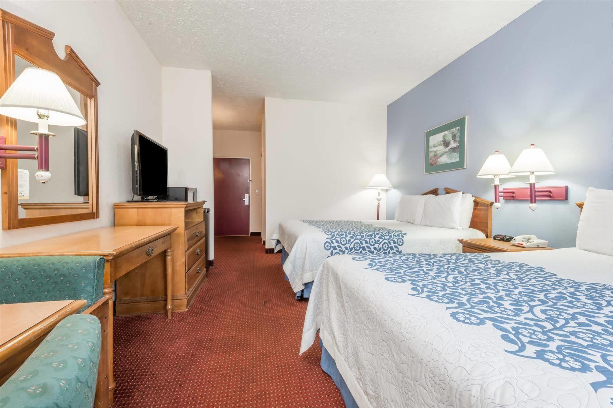 Days Inn By Wyndham Montgomery Luaran gambar