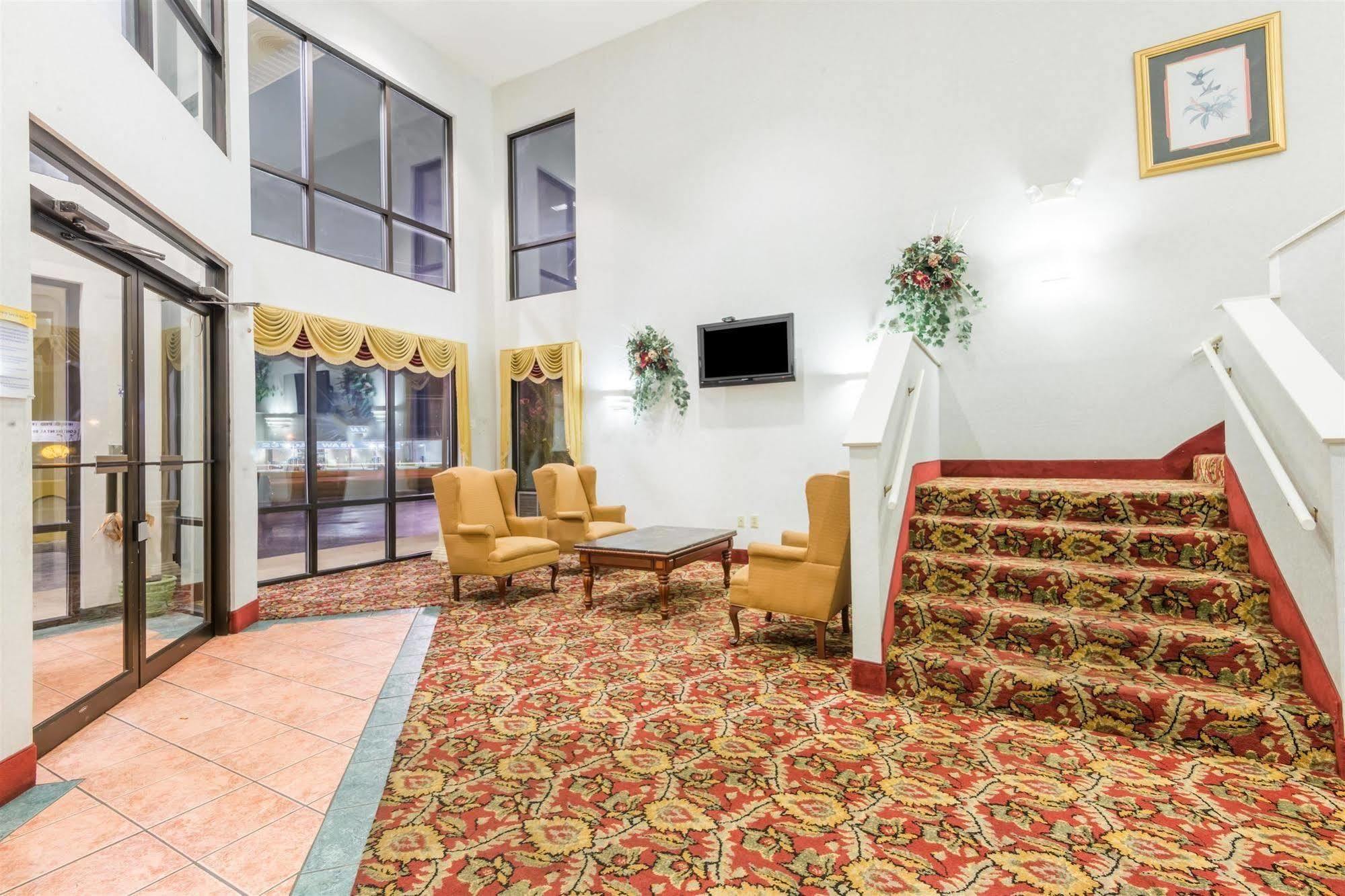 Days Inn By Wyndham Montgomery Luaran gambar