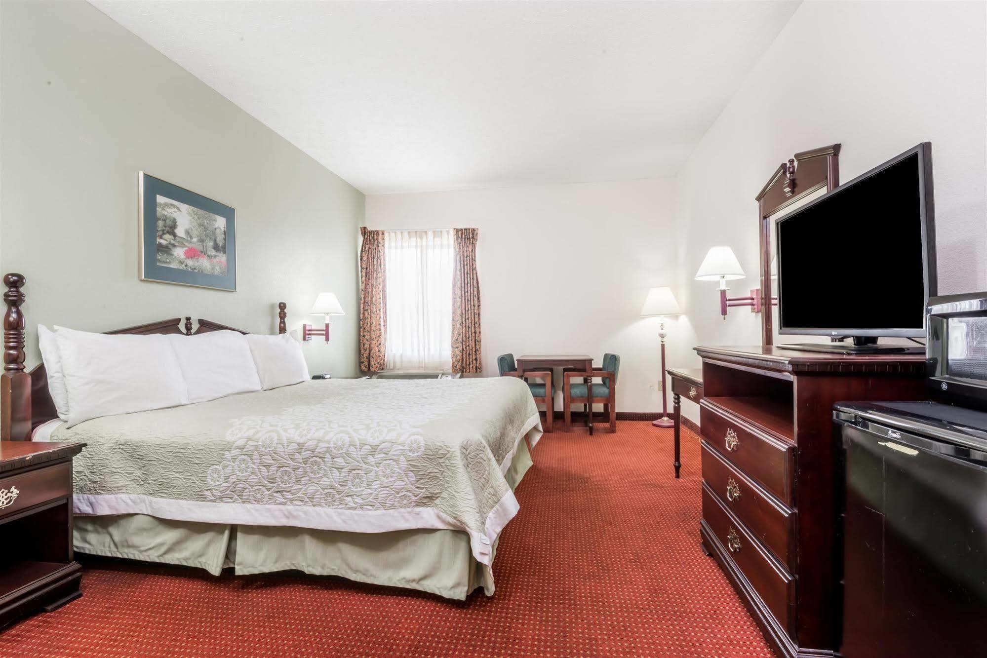 Days Inn By Wyndham Montgomery Luaran gambar