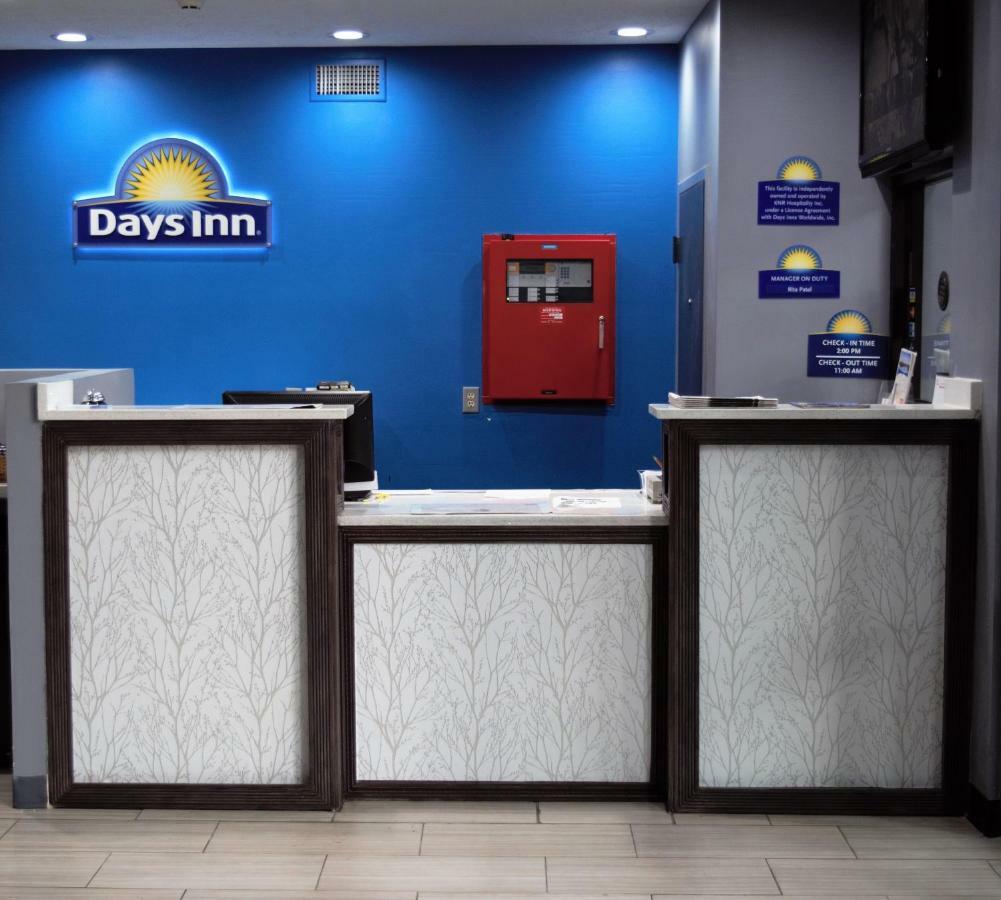 Days Inn By Wyndham Montgomery Luaran gambar